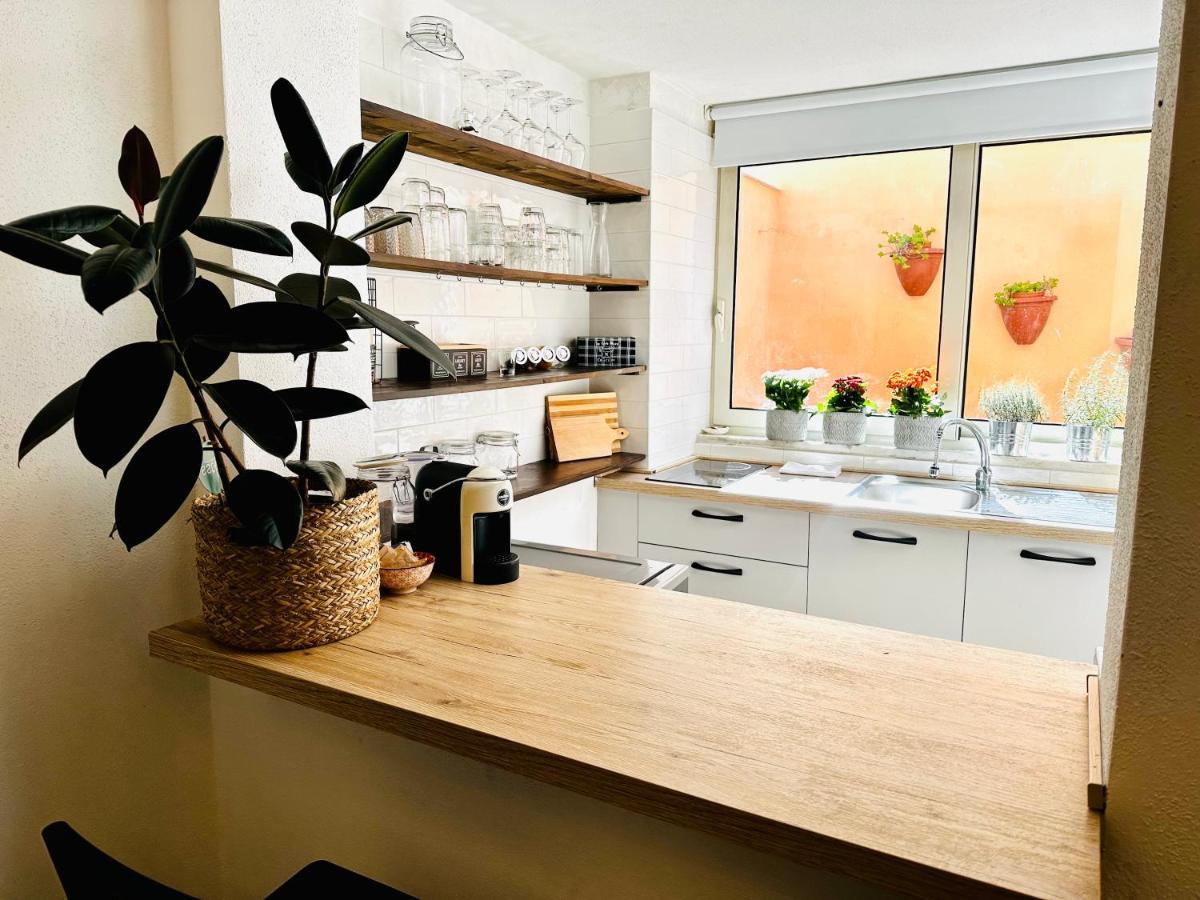 The Beatles Apartment Olbia Bagian luar foto